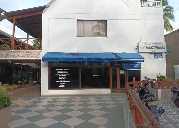 Confortable Y Central Habitacion Cerca A La Playa Spratt Bight Y Malecon