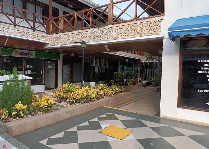 Confortable Y Central Habitacion Cerca A La Playa Spratt Bight Y Malecon